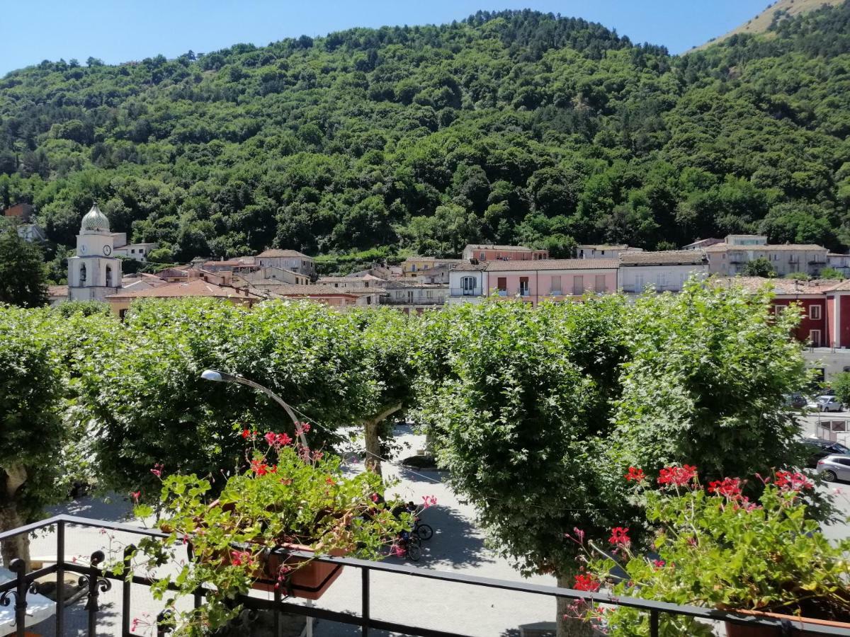 Bed and Breakfast Le Finestre Sulla Piazza Boiano Экстерьер фото