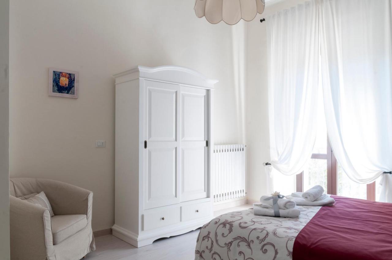 Bed and Breakfast Le Finestre Sulla Piazza Boiano Экстерьер фото